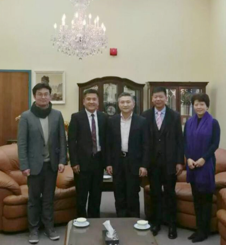 海角社区在线
有限公司代表团访问中国驻加拿大使馆商务处