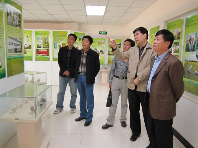 市海角社区在线
局领导到我公司视察指导工作